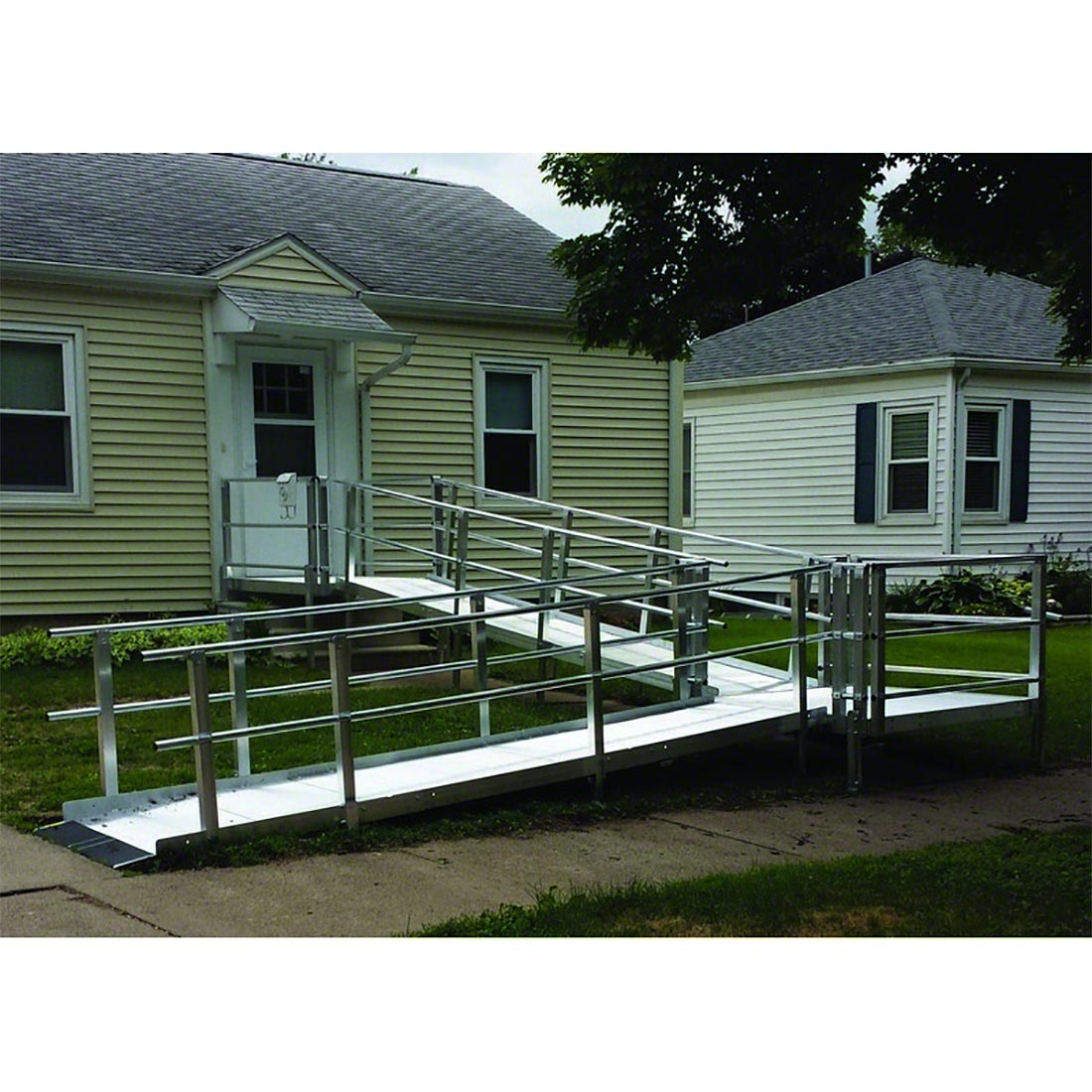 Prefab Ada Ramp Modular ADA-Compliant Aluminum Ramp | StageDrop