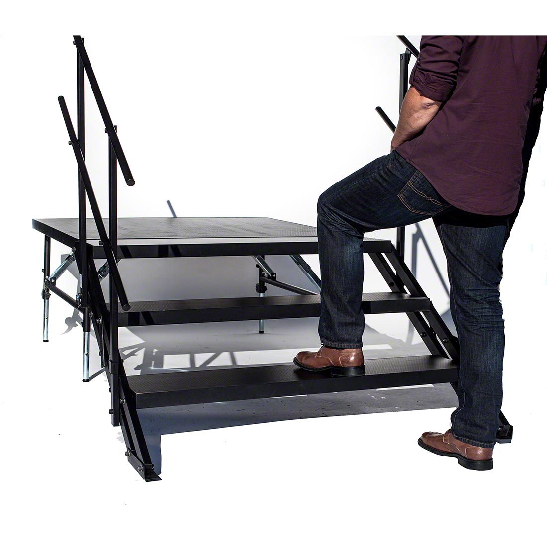 Staging 101 SSTAIR4X3C-SSTAIR4X3I Stairs for 16